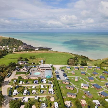 Hotel Huttopia Les Falaises - Normandie Saint-Pierre-en-Port Exterior foto